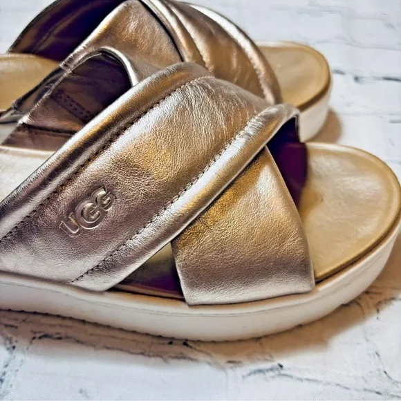 UGG Women Size 7.5 Zayne Crossband Rose Gold Metallic Slip On Platform Sandals - Picture 5 of 11